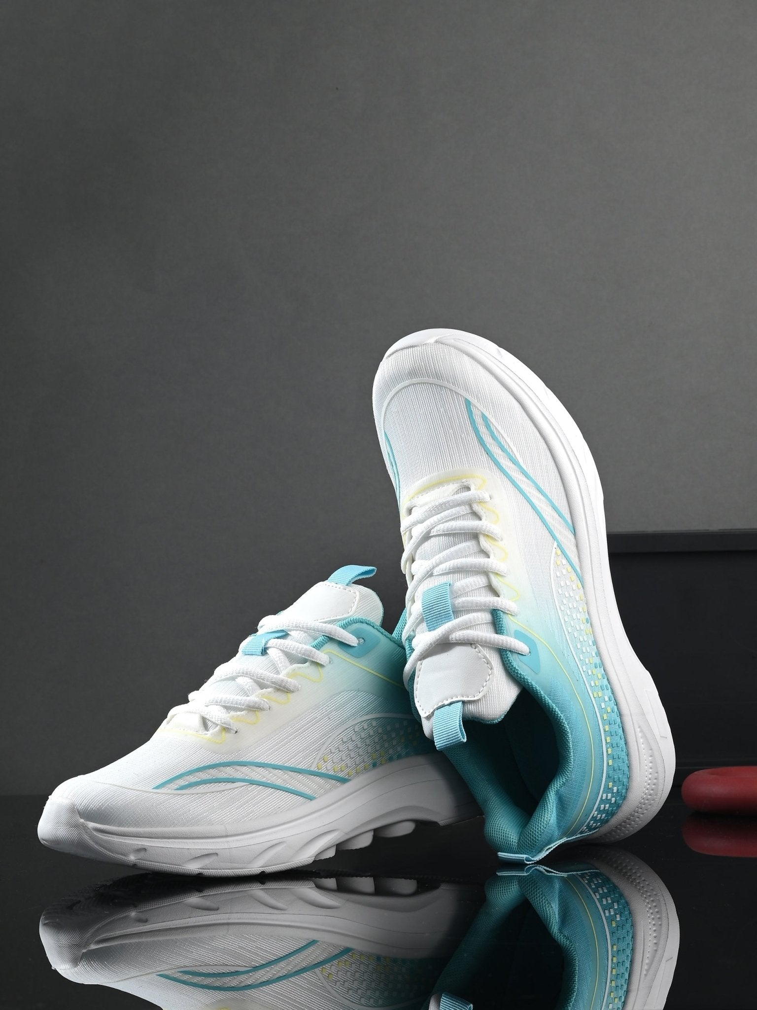 Nature Fit Velocity (White/Blue) - Nature Fit